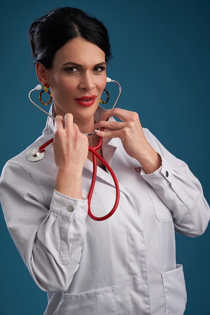 Klinik Domina Lady Xenia Klinikerotik